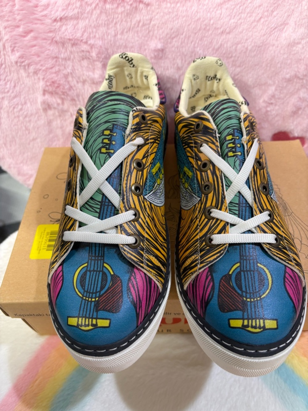 NWB Goby Colorful Musical Graphic Low-Top Sneakers Size 9.5 or 40 - Picture 6 of 6